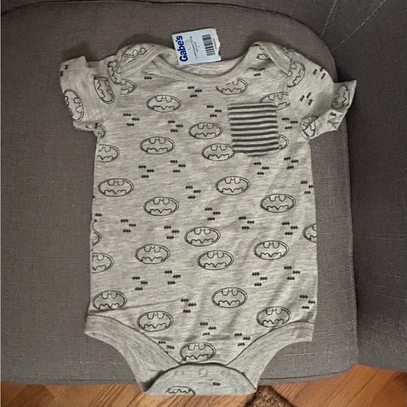 Baby 3 to 6 months onesies Batman & camping - Picture 1 of 3